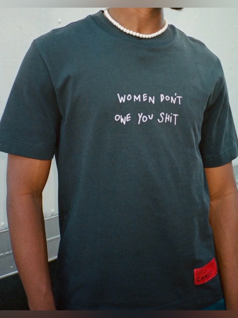 CHNGE Black Short-Sleeve Tee with White Script size L